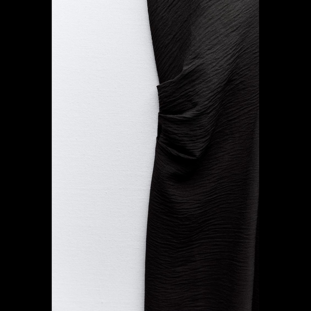 ZARA Flowy Gathered Dress - Picture 4 of 16